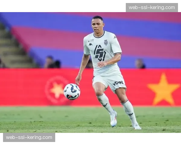 摩纳哥后卫接受专访，详述球队如何演练三套防守战术体系